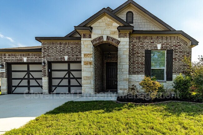 Building Photo - 693 Pond Springs