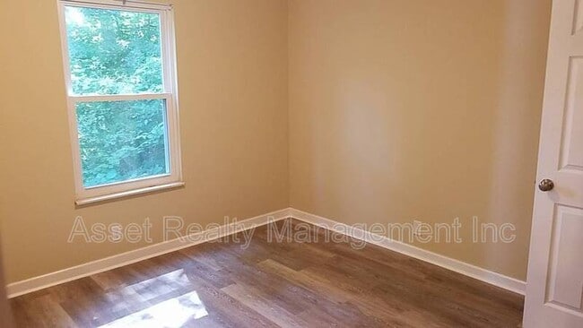 Foto del edificio - 2817 Colt Dr NE