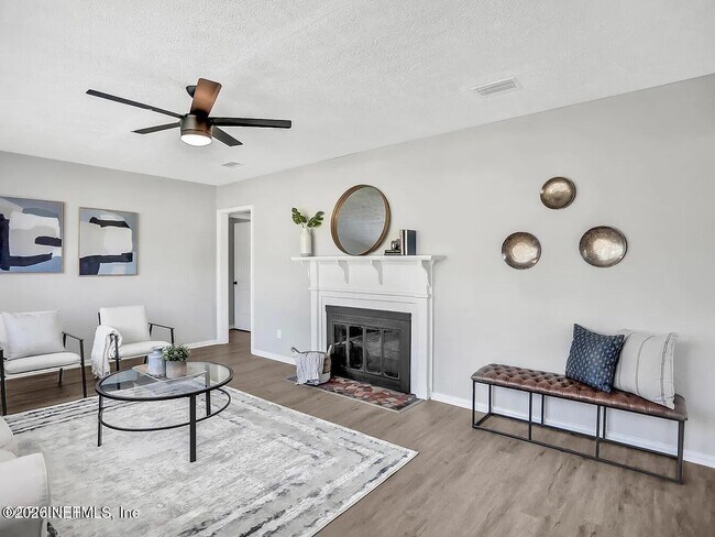 Foto del edificio - 1532 Parrish Pl