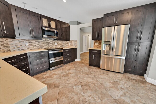 Building Photo - 8949 NW 45th Ct