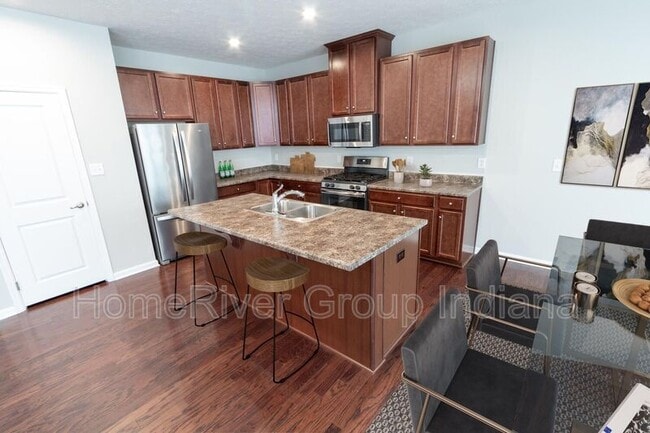 Building Photo - 10439 Long Branch Dr