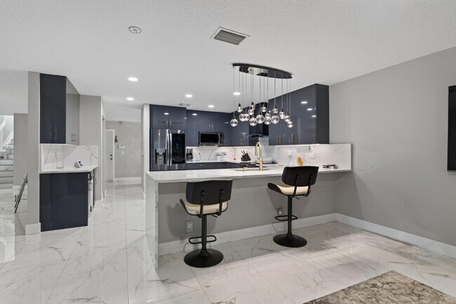 Building Photo - 6544 Adriatic Way