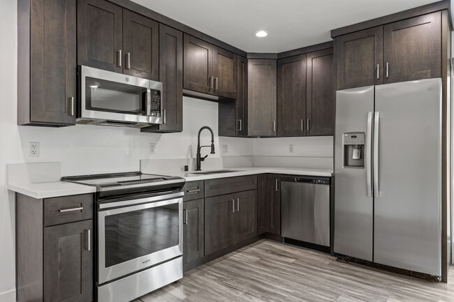 Building Photo - 451 Coronado Terrace