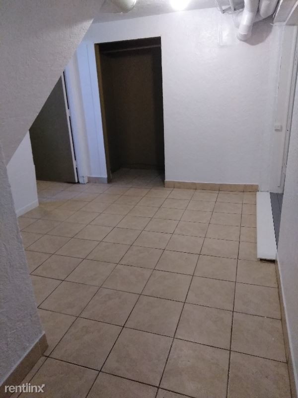 Foto del edificio - 5560 alcott St