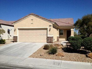 Building Photo - 7632 Fruit Dove St