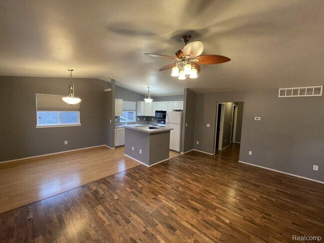 Foto del edificio - 1079 River Ridge Cir