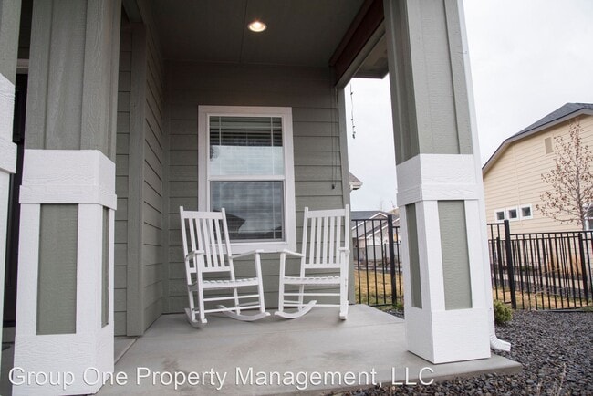 Building Photo - 3 br, 2.5 bath House - 5959 W. Beaufort St.