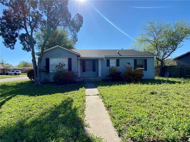 Building Photo - 4702 Alma St