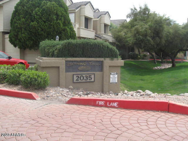Primary Photo - 2035 S Elm St