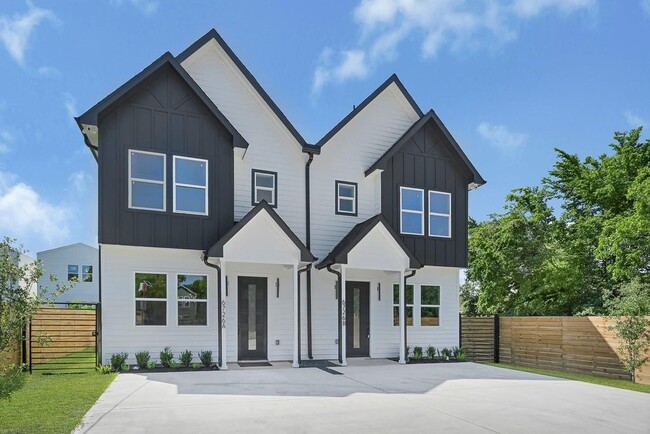 Building Photo - 6726 Dumble St