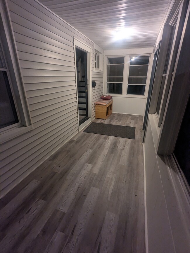 Front Porch - 56 Wallace Row