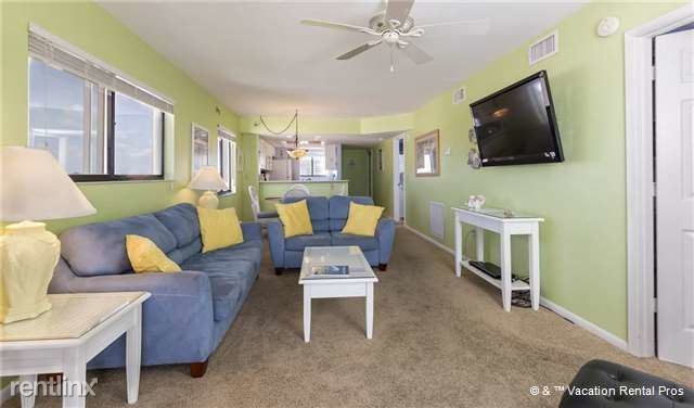 Building Photo - 8350 Estero Blvd