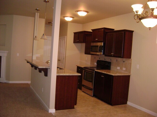 Building Photo - Come Home to Edgewater