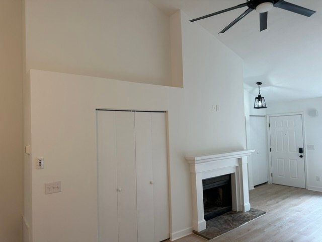 Building Photo - 205 Tabor View Ln