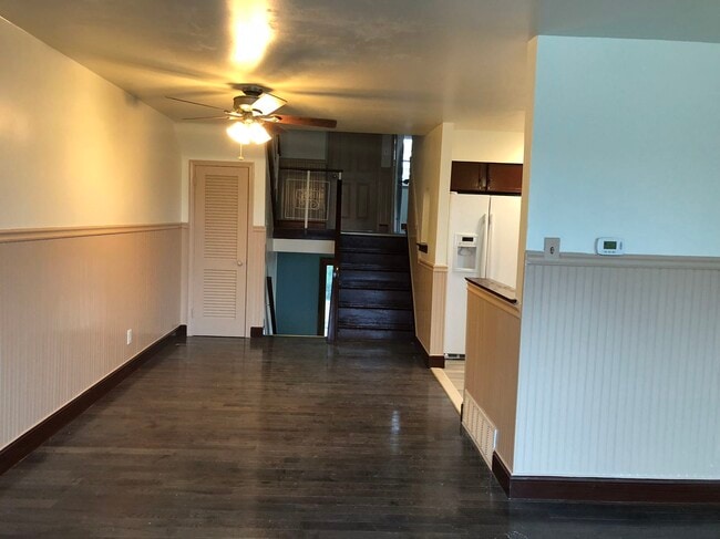 Photo - 9722 Hoff St House