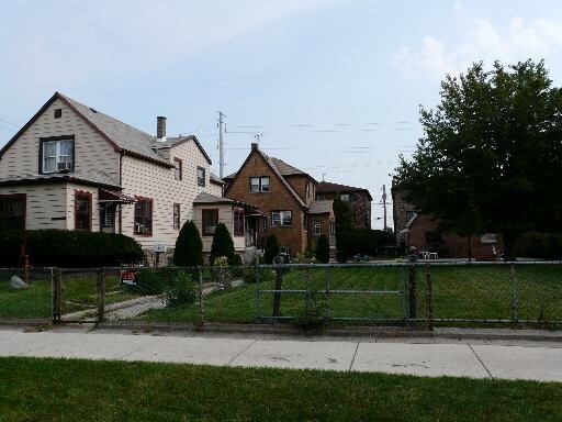 Building Photo - 5415 S Millard Ave