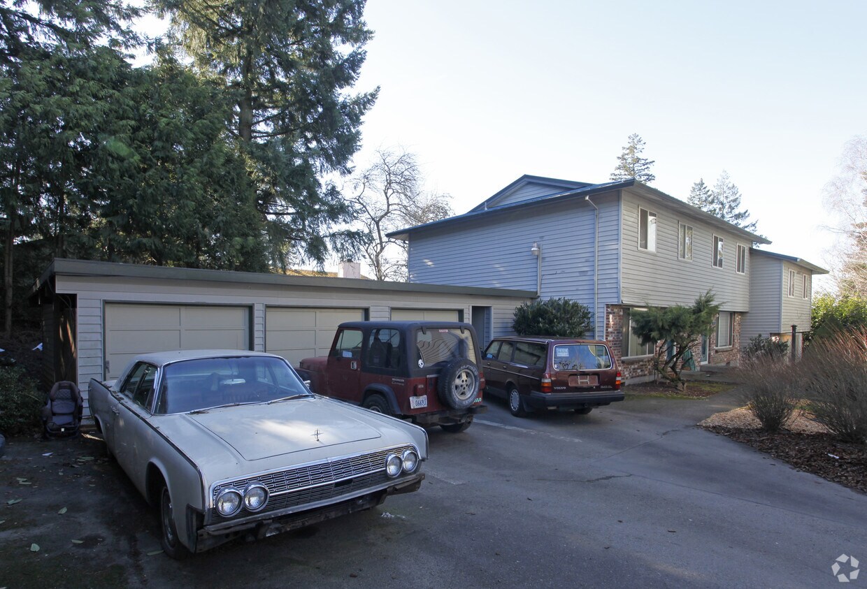 Foto del edificio - 5006-5014 SW Pasadena St