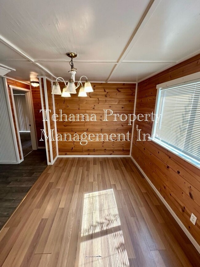 Building Photo - 3 Bedroom Home With Central Heat and Air