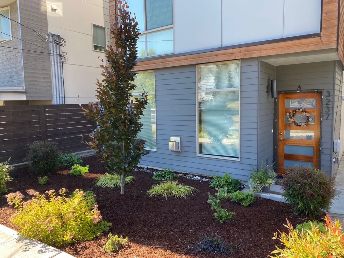 Foto principal - Beautiful 3 bedroom home in Ballard!