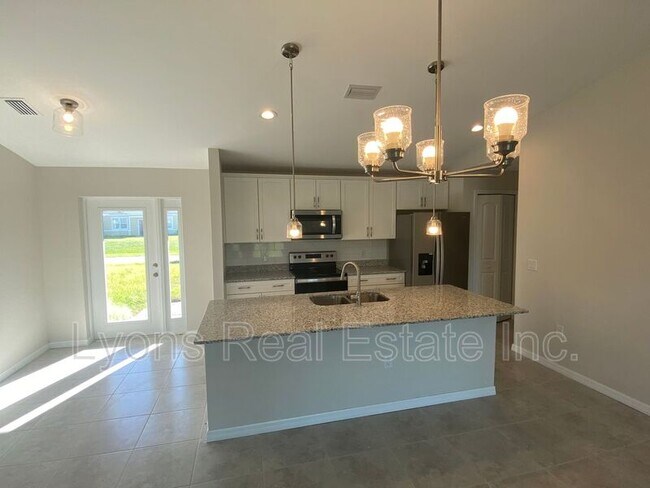 Foto del edificio - 1808 NW 6th Pl