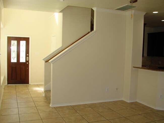 Building Photo - 6455 Calgary Woods Ln