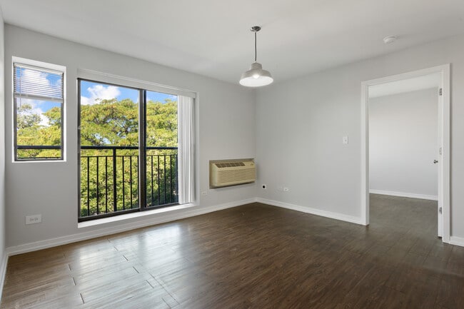 Building Photo - 5411 N Winthrop Ave