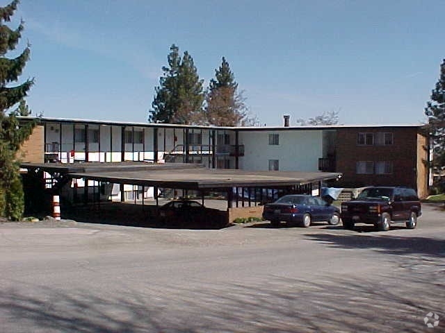 Alternate Building View - Cliff Terrace