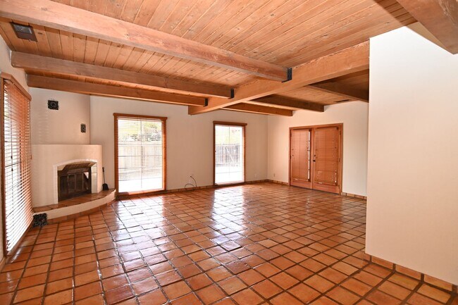 Building Photo - Spanish Villa Gem in Sunnyvale