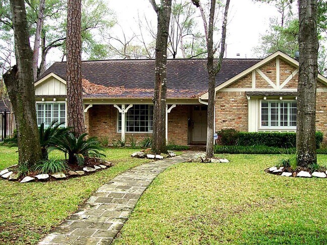 Foto del edificio - 735 Wycliffe Dr