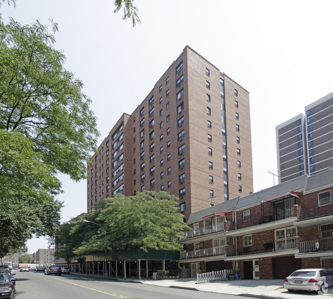 Building Photo - Scheuer House of Flushing