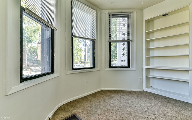 Foto del edificio - 2 br, 1 bath Apartment - 632 Summerlea St # 1