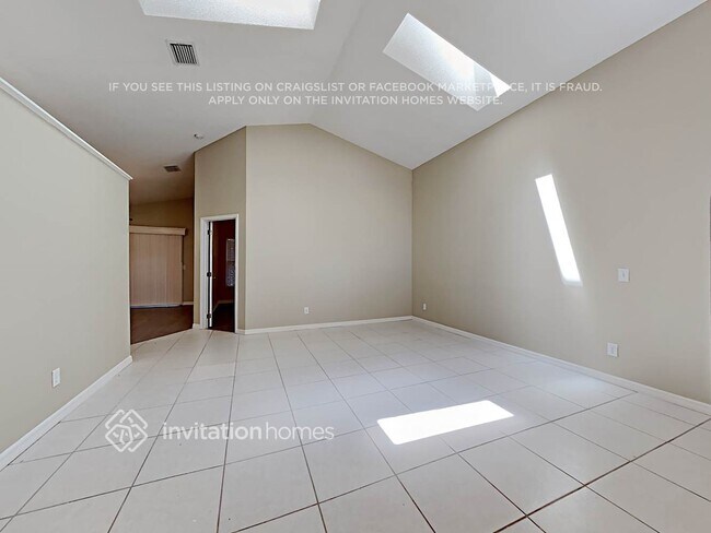 Foto del edificio - 2920 Pebble Creek St