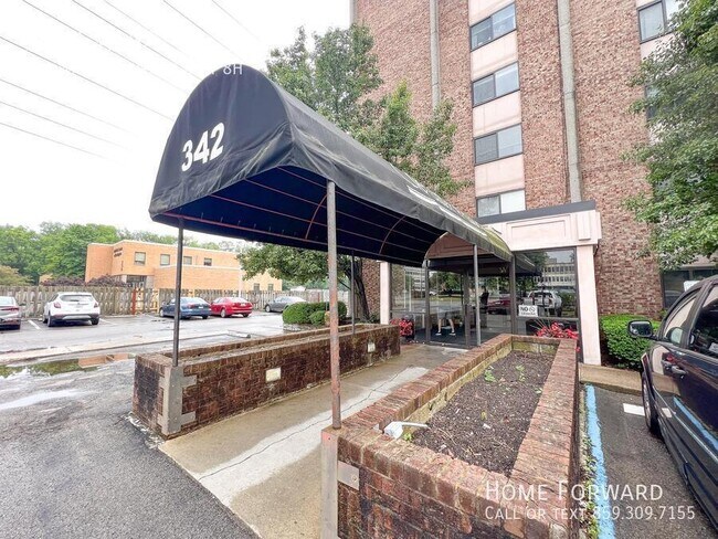 Foto del edificio - 342 Waller Ave
