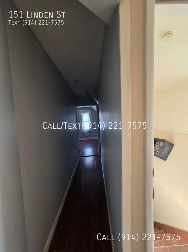 Building Photo - 151 Linden St