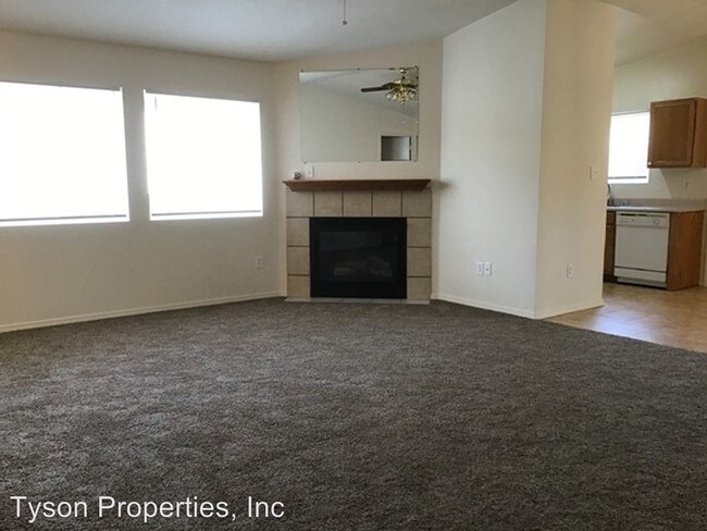Building Photo - 3 br, 2 bath House - 316 Via Vista SE