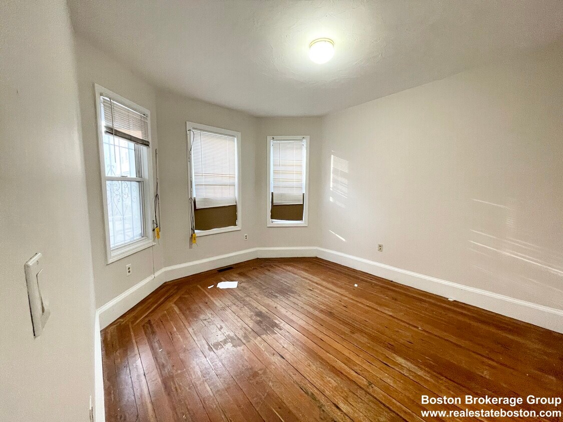 Foto principal - 733 Parker St