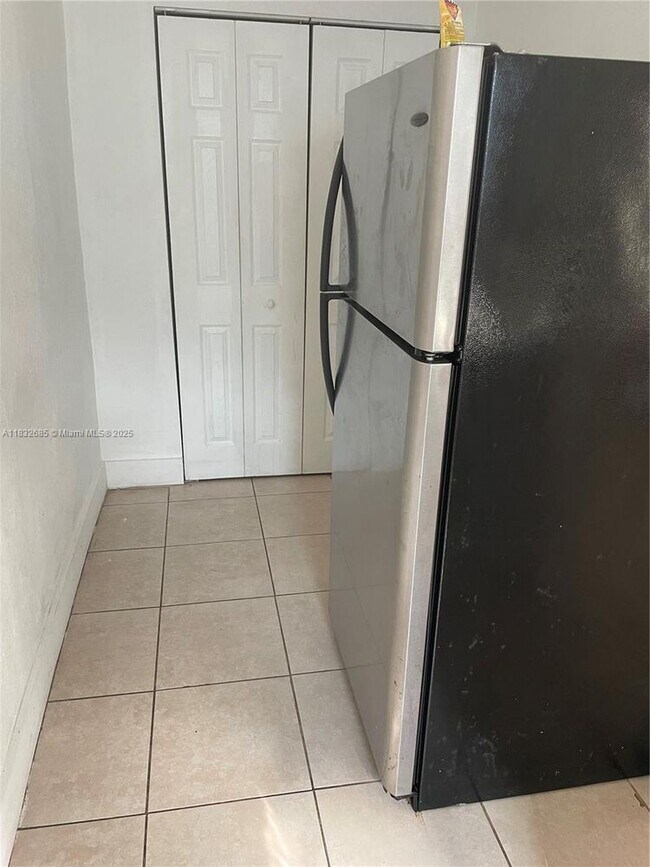 Foto del edificio - 1271 NW 68th St
