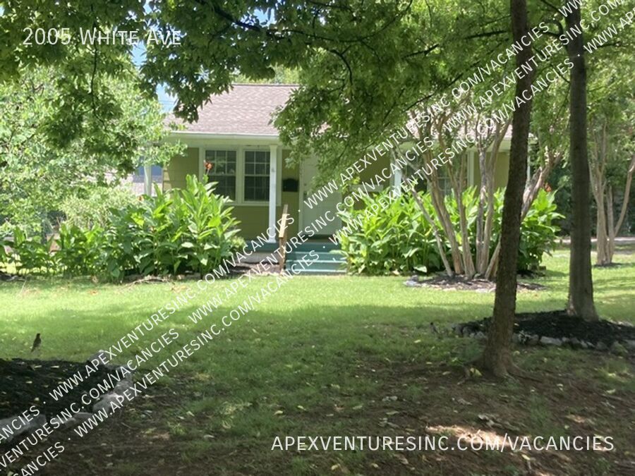 Foto principal - 2005 White Ave