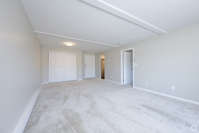 Living Room - Princeton Green Apartments