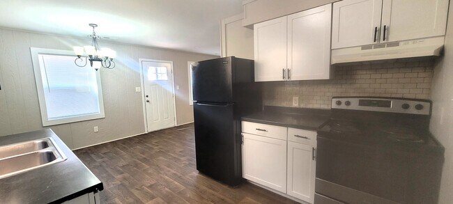 Foto del edificio - 304 4th St