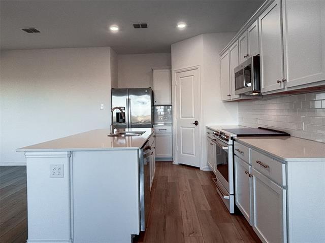 Foto del edificio - 9729 Wild Pr Wy