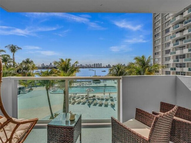Foto del edificio - 1200 West Ave