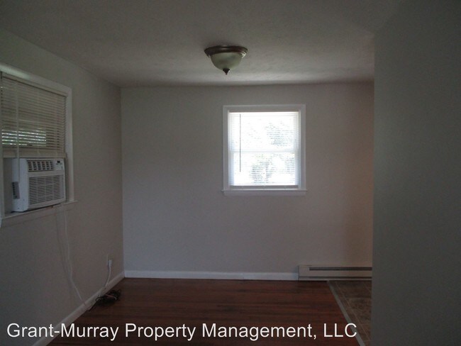 Building Photo - 3 br, 1.5 bath House - 4120 Legion Rd