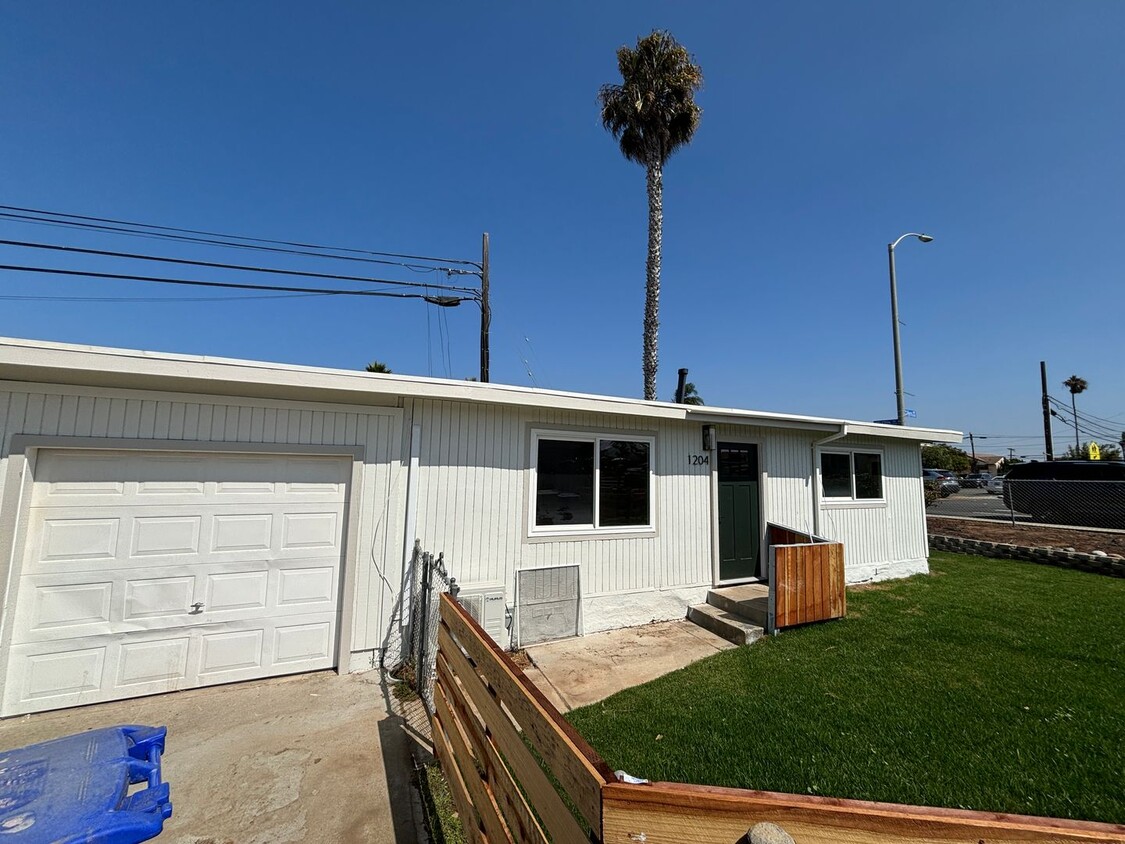 Foto principal - Beautiful 2 bedrooms duplex in Imperial Beach