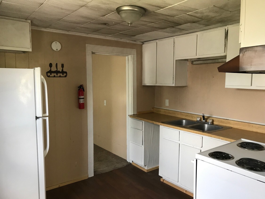 251 Rochester St, Avon, NY 14414 Rentals in Avon at 251 Rochester St