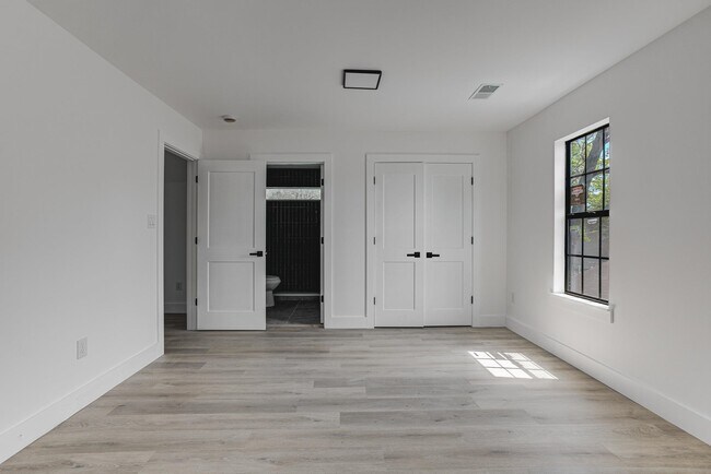 Foto del edificio - 960 Blythe St