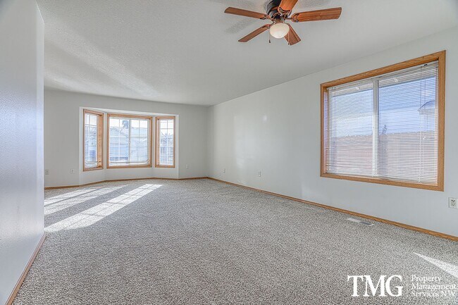 Building Photo - 3BD Ranch Style Home In Great Orchards Location!  Fully Fenced Yard!