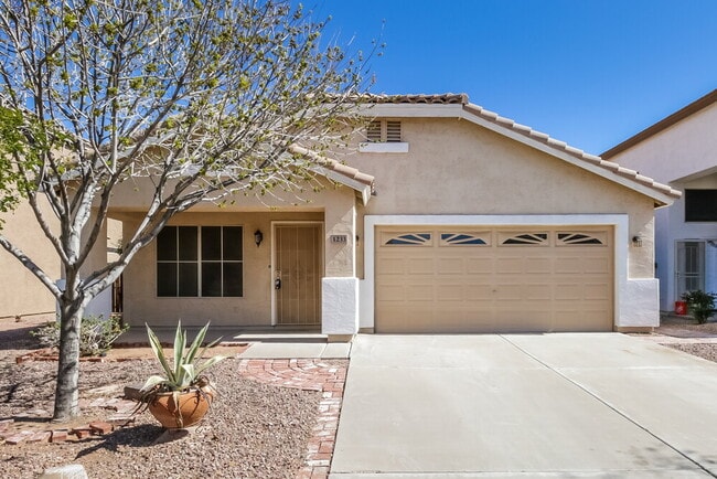 Building Photo - 1233 S Colonial Dr