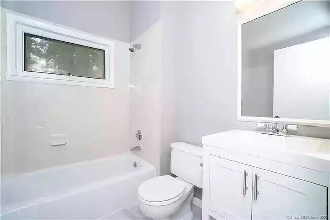 Foto del edificio - 7 Staunton Ct