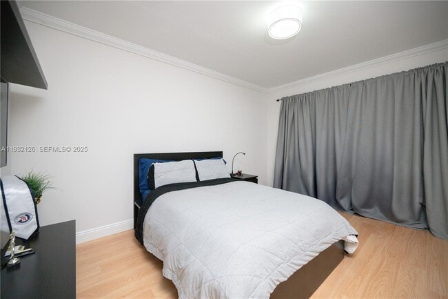 Foto del edificio - 3322 Torremolinos Ave